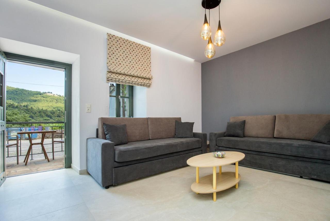 Apartamento Oikos Daretsou Theologos  Exterior foto